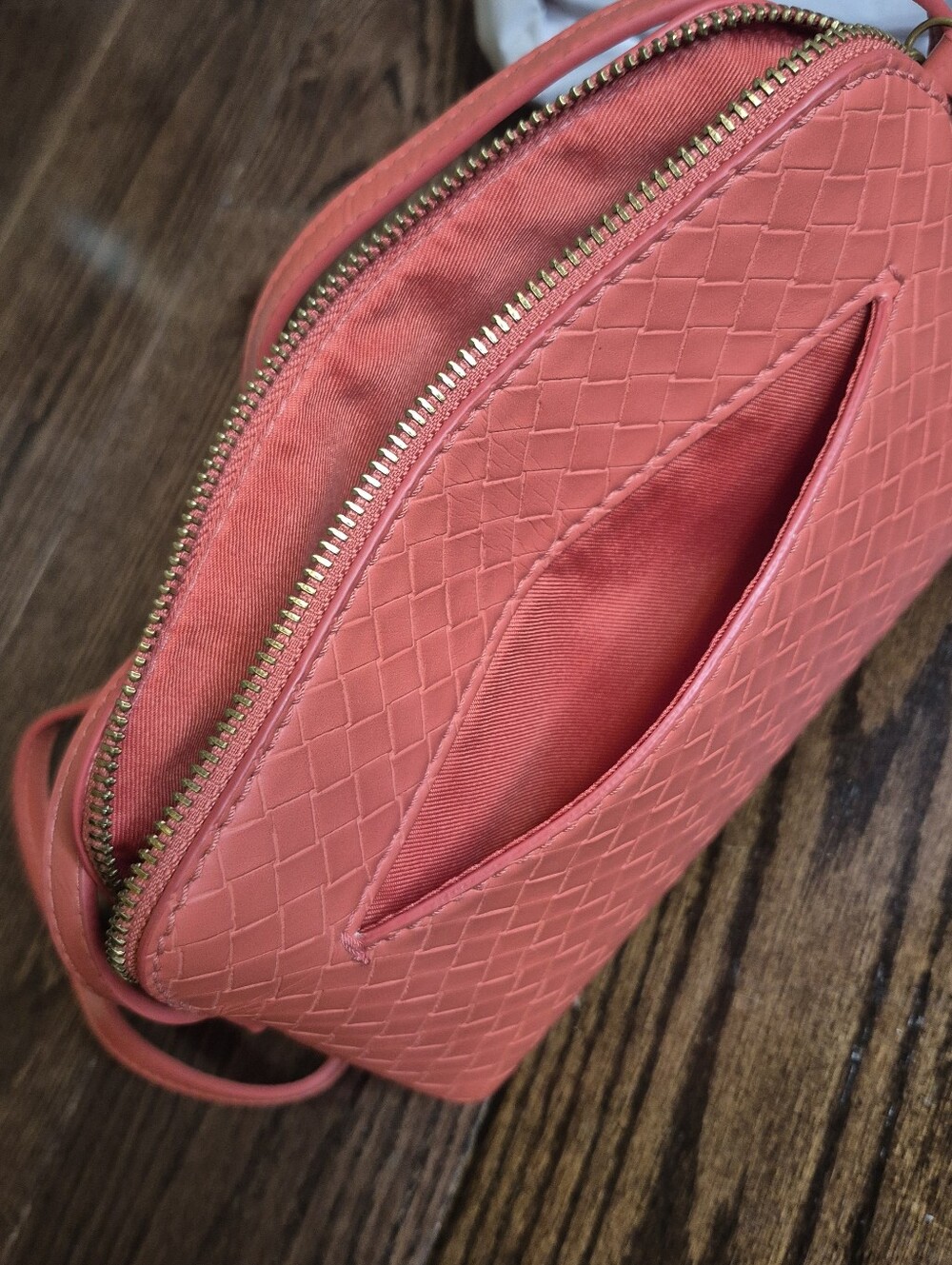 Universal Thread crossbody red purse - Picture 10 of 10